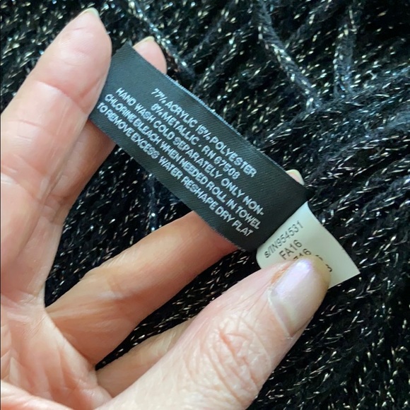 Black and Silver shawl top - Picture 7 of 7